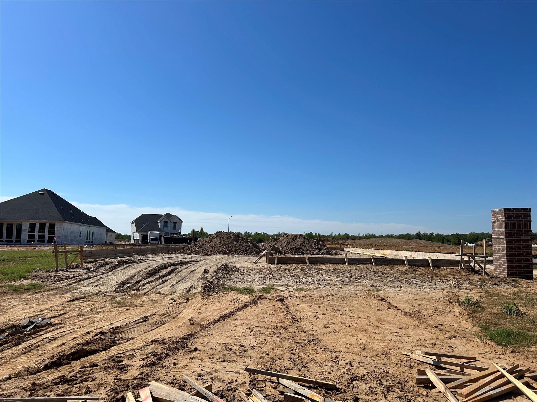 16851 Deep Wingbeat Way Magnolia, TX 77354 - Photo 10 of 10 a view of an ocean and beach