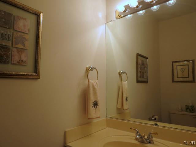4862 Lanark Road Center Valley, PA 18034 - Photo 14 of 26 Powder Room