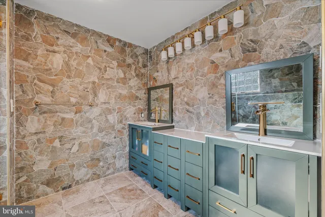 $649,900 | 346 Deer Ridge Drive, Harpers Ferry, WV 25425