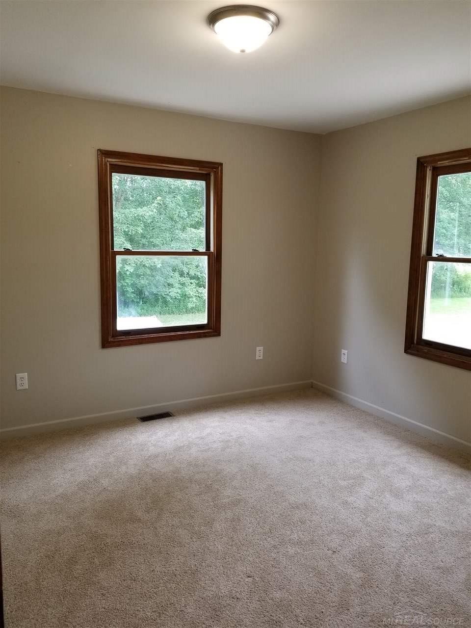 4100 Miller Road Emmett, MI 48022 - Photo 9 of 24