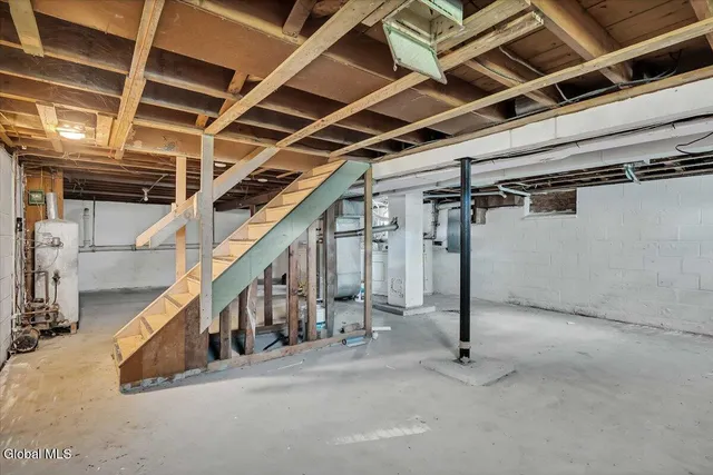 $219,000 | 211 Shaker Road, Albany, NY 12211