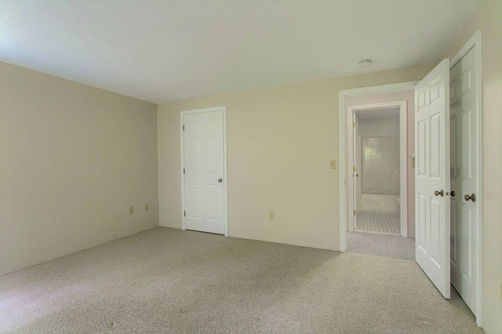 507 Ridgefield Circle, Unit D Clinton, MA 01510 - Photo 14 of 30 Gallery Image 14