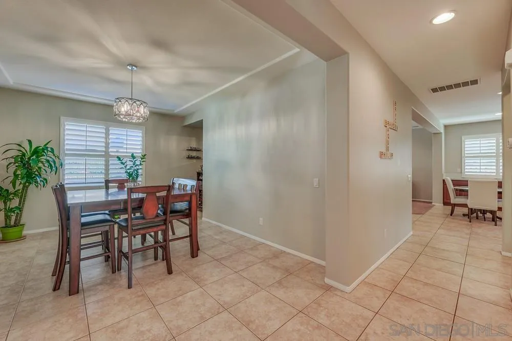 32758 Stonefield Lane Temecula, CA 92592 - Photo 7 of 30 a dining room with furniture and window