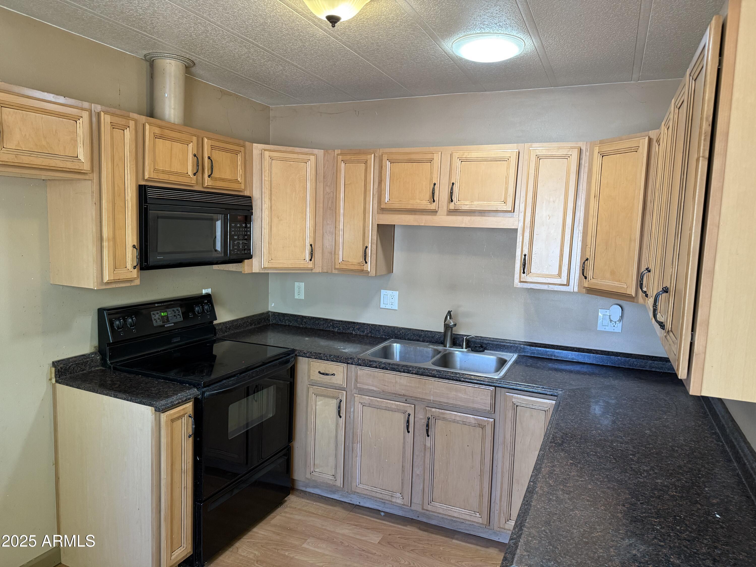 609 East Fir Circle Payson, AZ 85541 - Photo 13 of 48 Photo Aug 05 2025, 9 39 53 AM