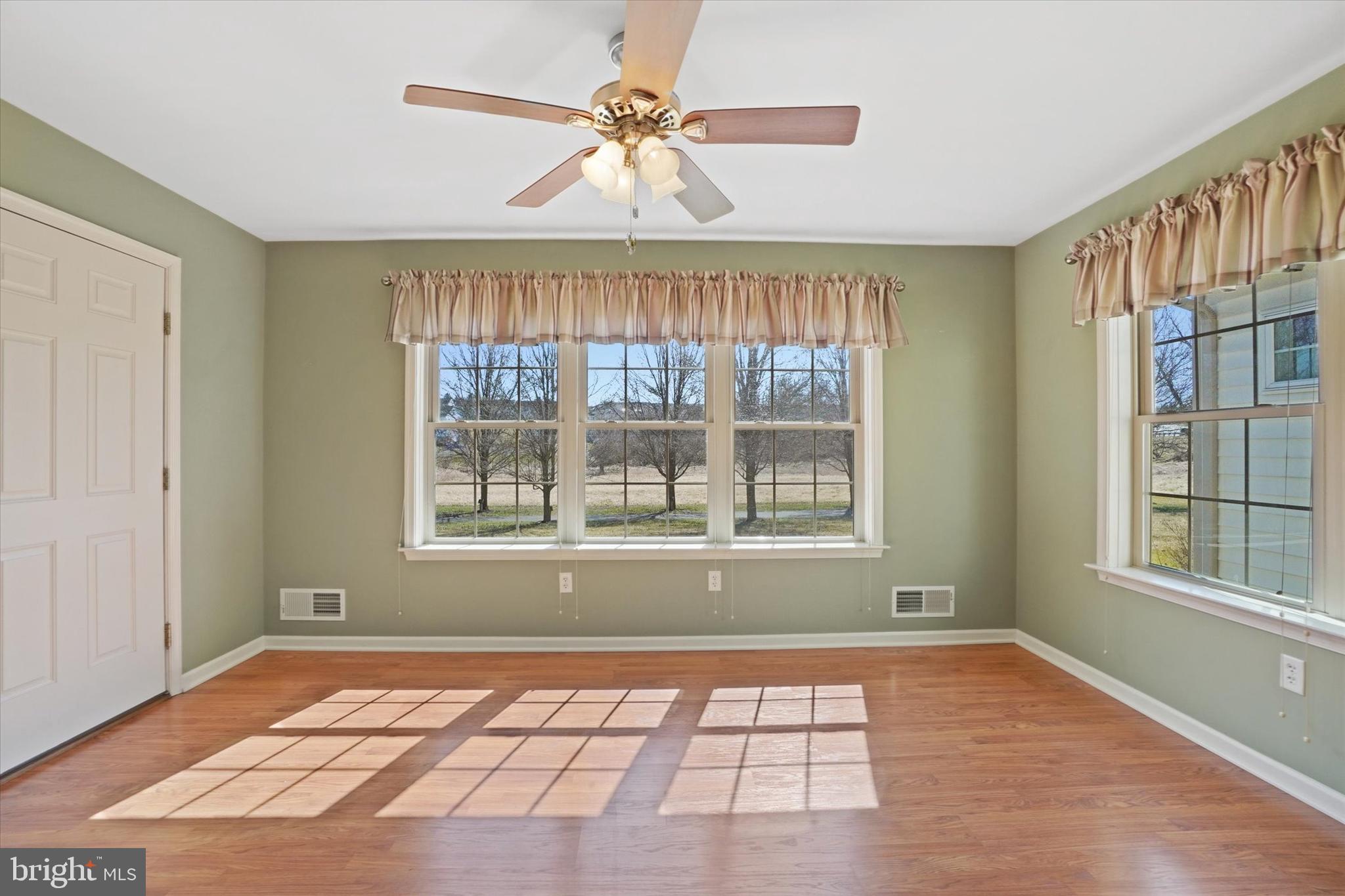 670 Kyle Road York, PA 17404 - Photo 17 of 29 Gallery Image 17