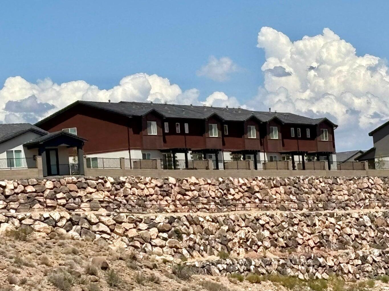 3898 East Fossil Way Washington, UT 84780 - Photo 29 of 31 Backyard Views