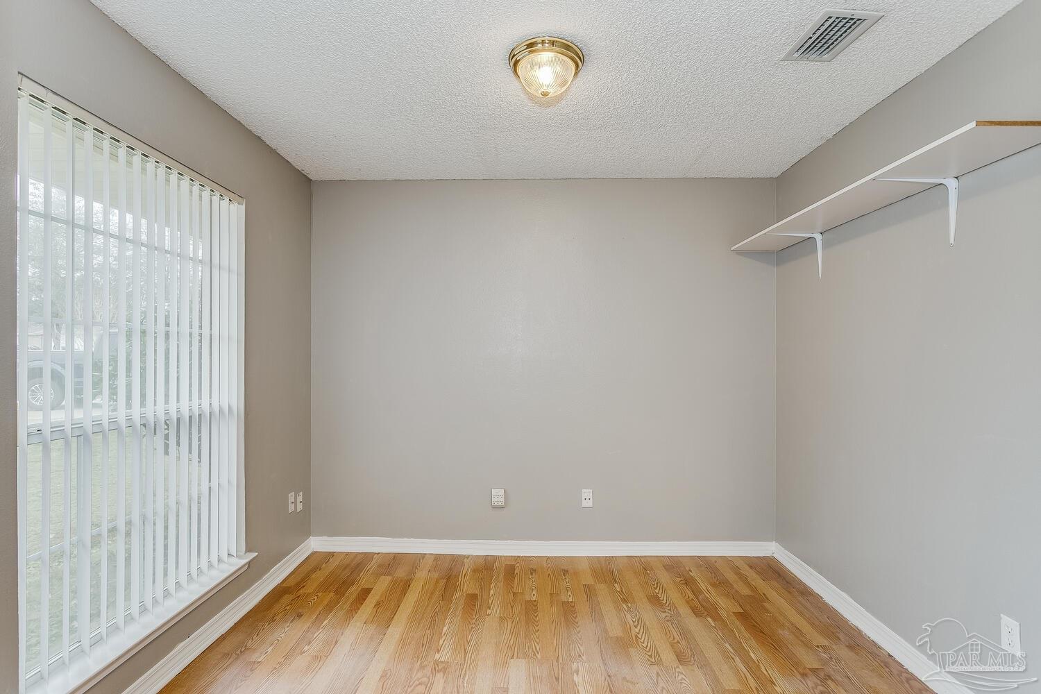 6835 Cedar Ridge Circle Milton, FL 32570 - Photo 8 of 32 Gallery Image 8