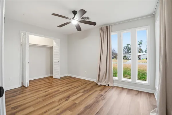 $359,000 | 1425 North Chateau Circle, Lake Charles, LA 70605