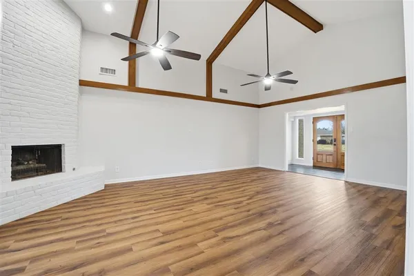 $359,000 | 1425 North Chateau Circle, Lake Charles, LA 70605