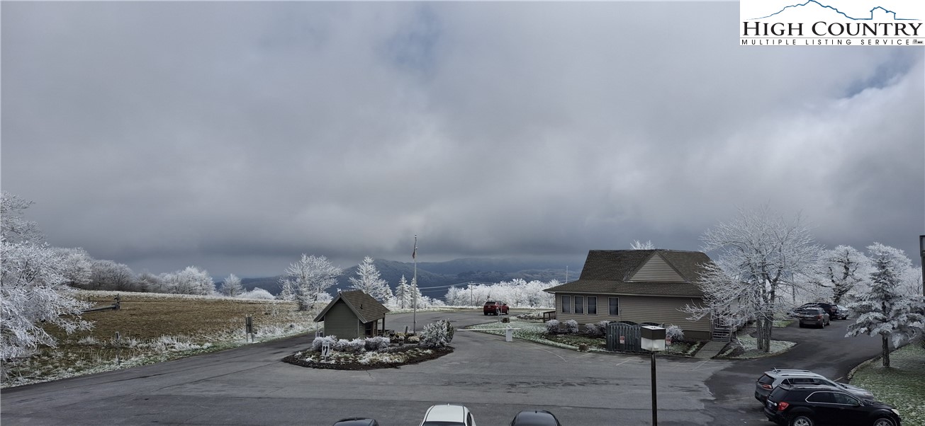 301 Pinnacle Inn Road, Unit 4303 Beech Mountain, NC 28604 - Photo 22 of 37