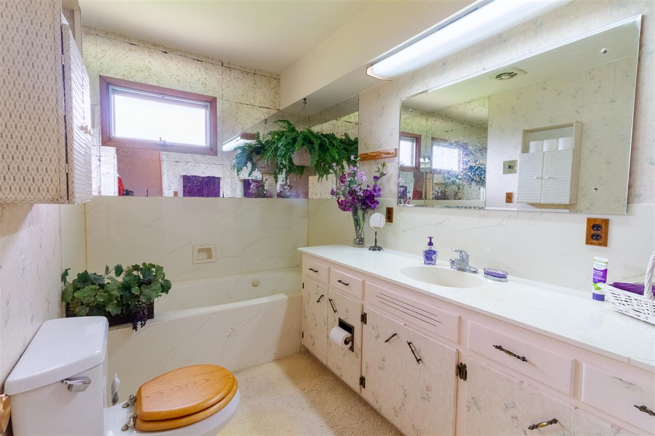 19201 North Yale Road Colbert, WA 99005 - Photo 13 of 20