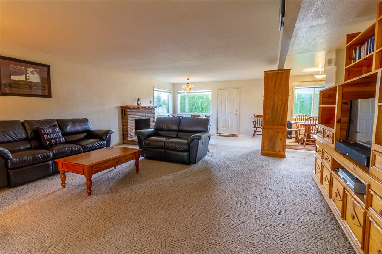 19201 North Yale Road Colbert, WA 99005 - Photo 4 of 20