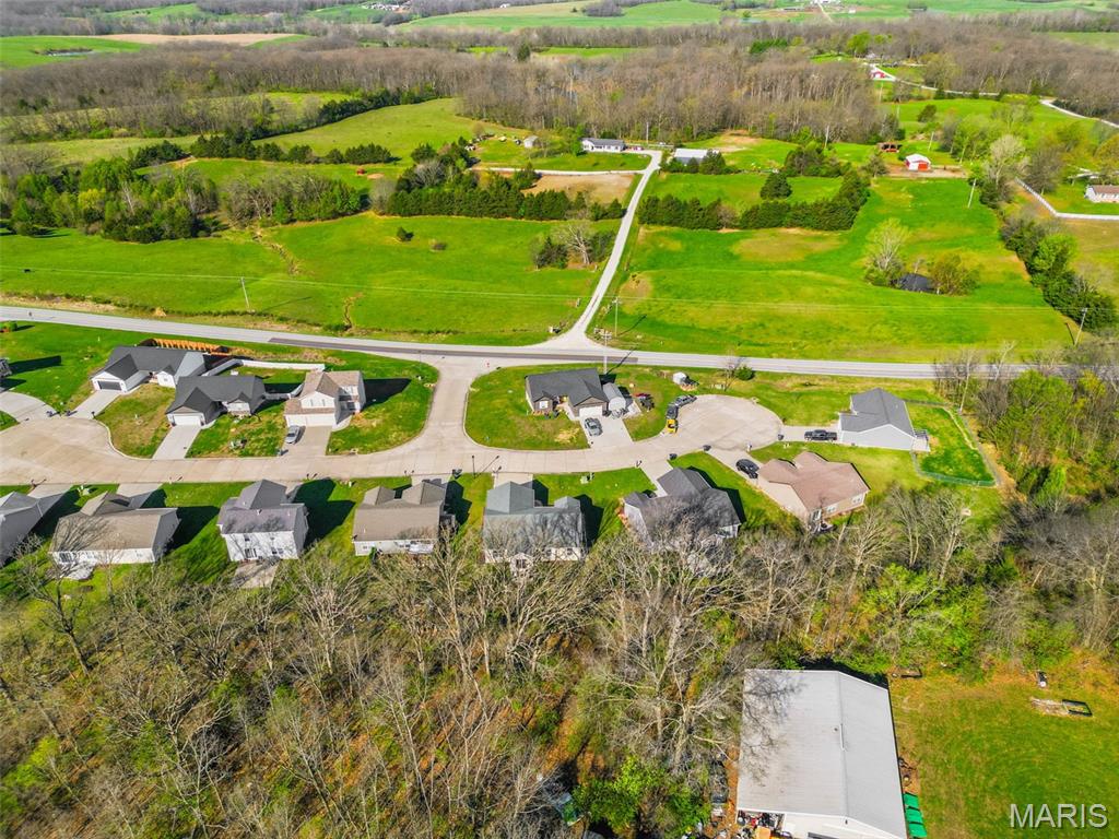 30 Round Table Court Winfield, MO 63389 - Photo 2 of 55