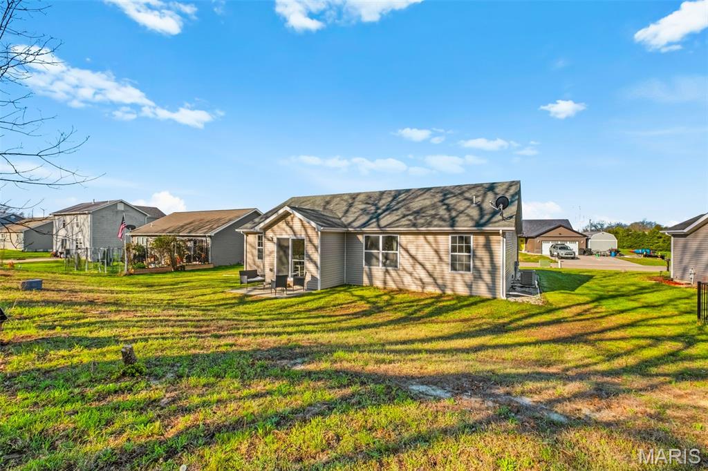 30 Round Table Court Winfield, MO 63389 - Photo 40 of 55