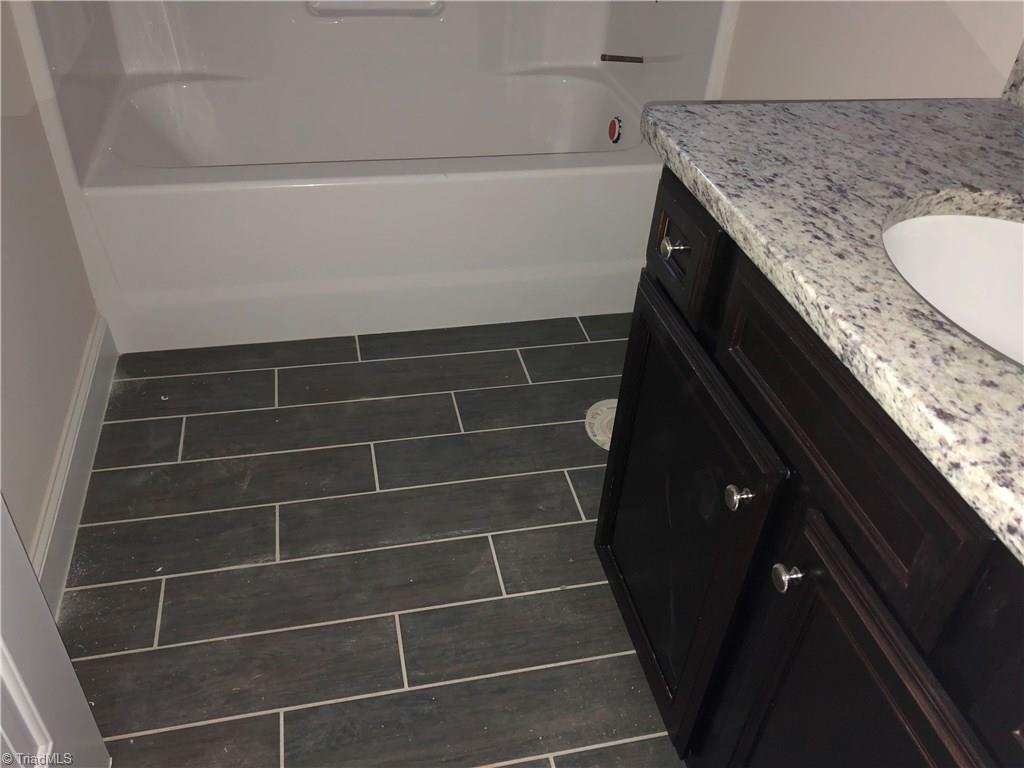 3414 Amber Mdws Road, Unit 32 High Point, NC 27265 - Photo 21 of 29
