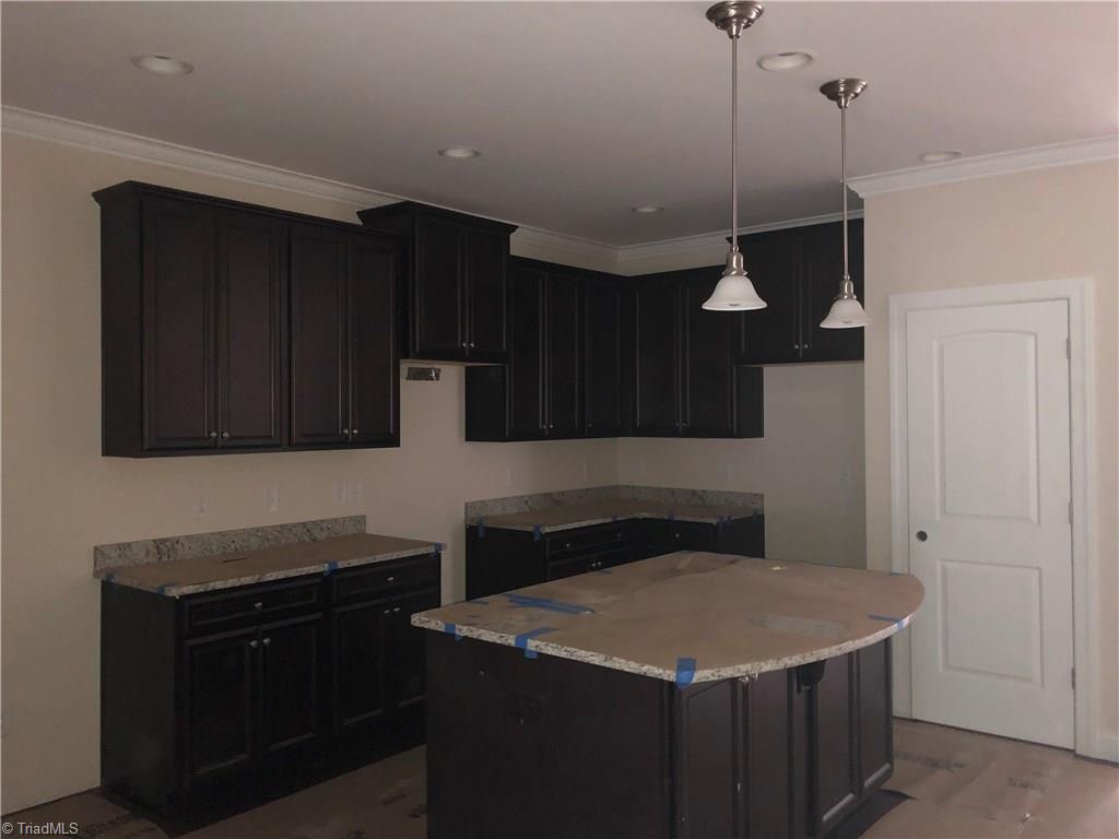 3414 Amber Mdws Road, Unit 32 High Point, NC 27265 - Photo 6 of 29