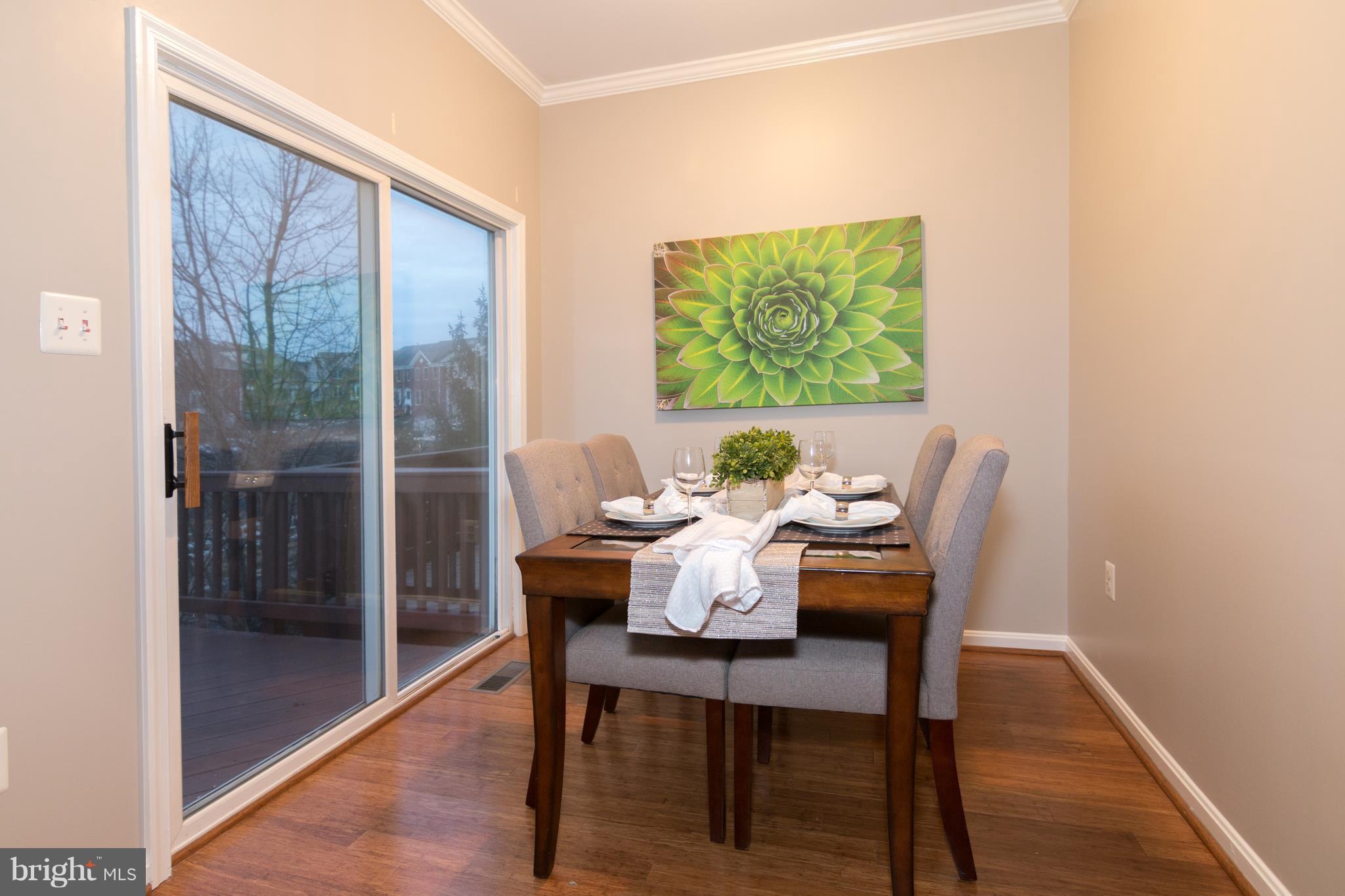 8218 Bates Road Lorton, VA 22079 - Photo 14 of 30 Dining Room / Breakfast nook