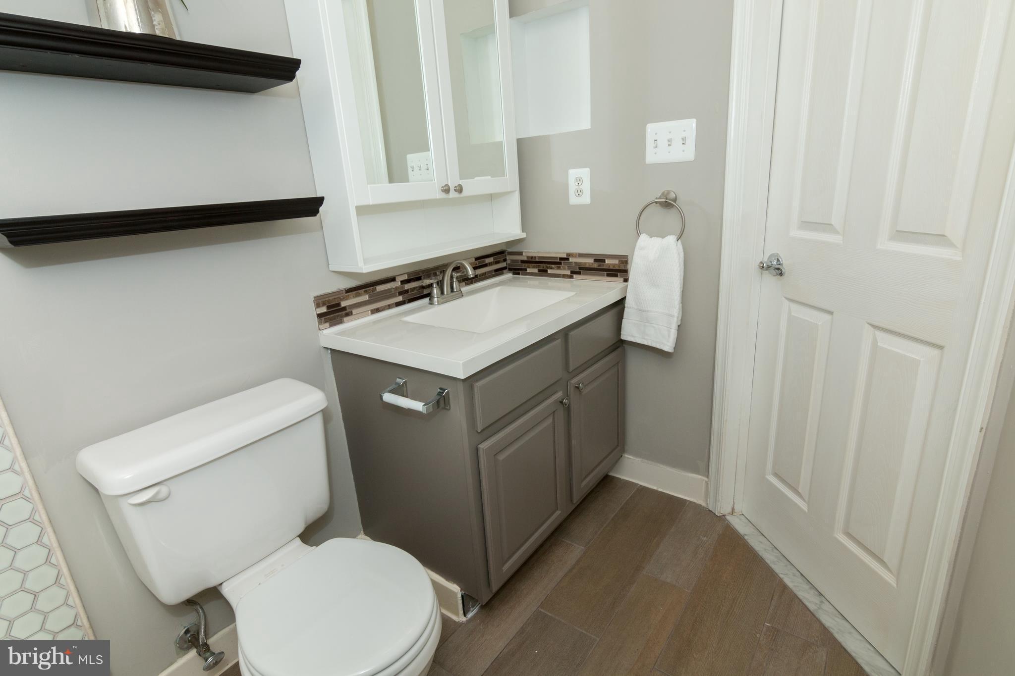 8218 Bates Road Lorton, VA 22079 - Photo 22 of 30 Fully renovated full upstairs bath
