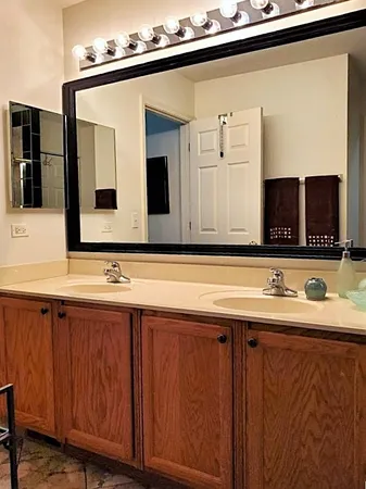 $3,100 | 1914 Crenshaw Circle, Vernon Hills, IL 60061