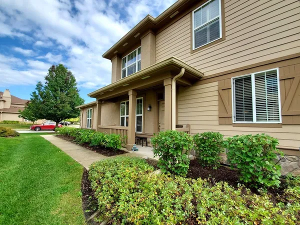 $3,100 | 1914 Crenshaw Circle, Vernon Hills, IL 60061