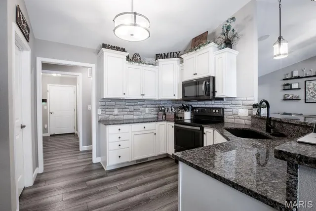 $699,900 | 3404 Navajo Trail, Shiloh, IL 62221