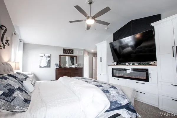 $692,900 | 3404 Navajo Trail, Shiloh, IL 62221