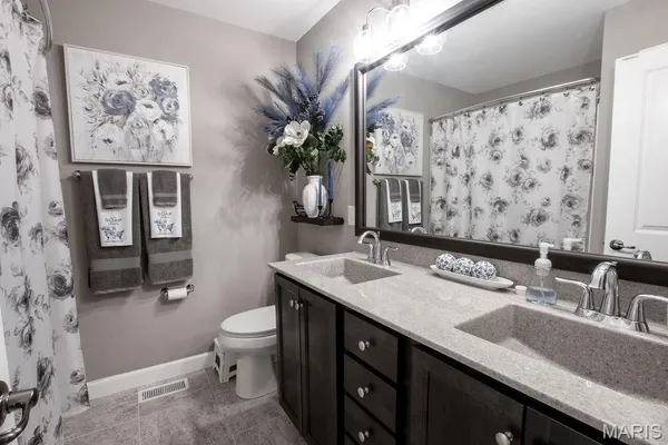 $692,900 | 3404 Navajo Trail, Shiloh, IL 62221