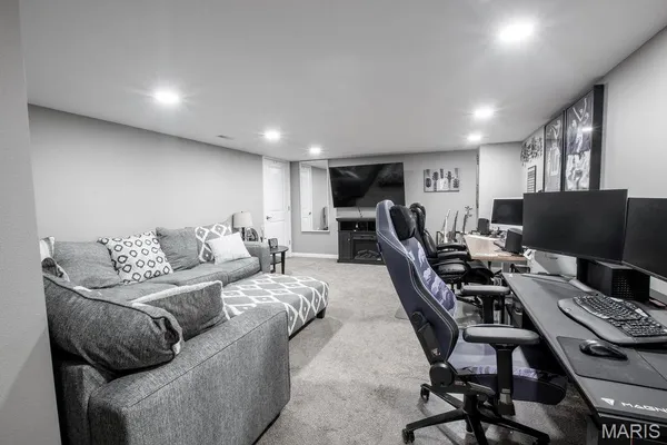 $692,900 | 3404 Navajo Trail, Shiloh, IL 62221