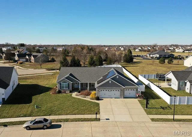 $699,900 | 3404 Navajo Trail, Shiloh, IL 62221
