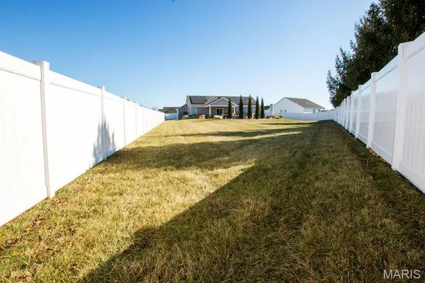 $692,900 | 3404 Navajo Trail, Shiloh, IL 62221