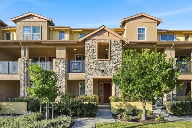 $1,098,000 | 1653 Hillsdale Avenue, Unit 4, San Jose, CA 95124