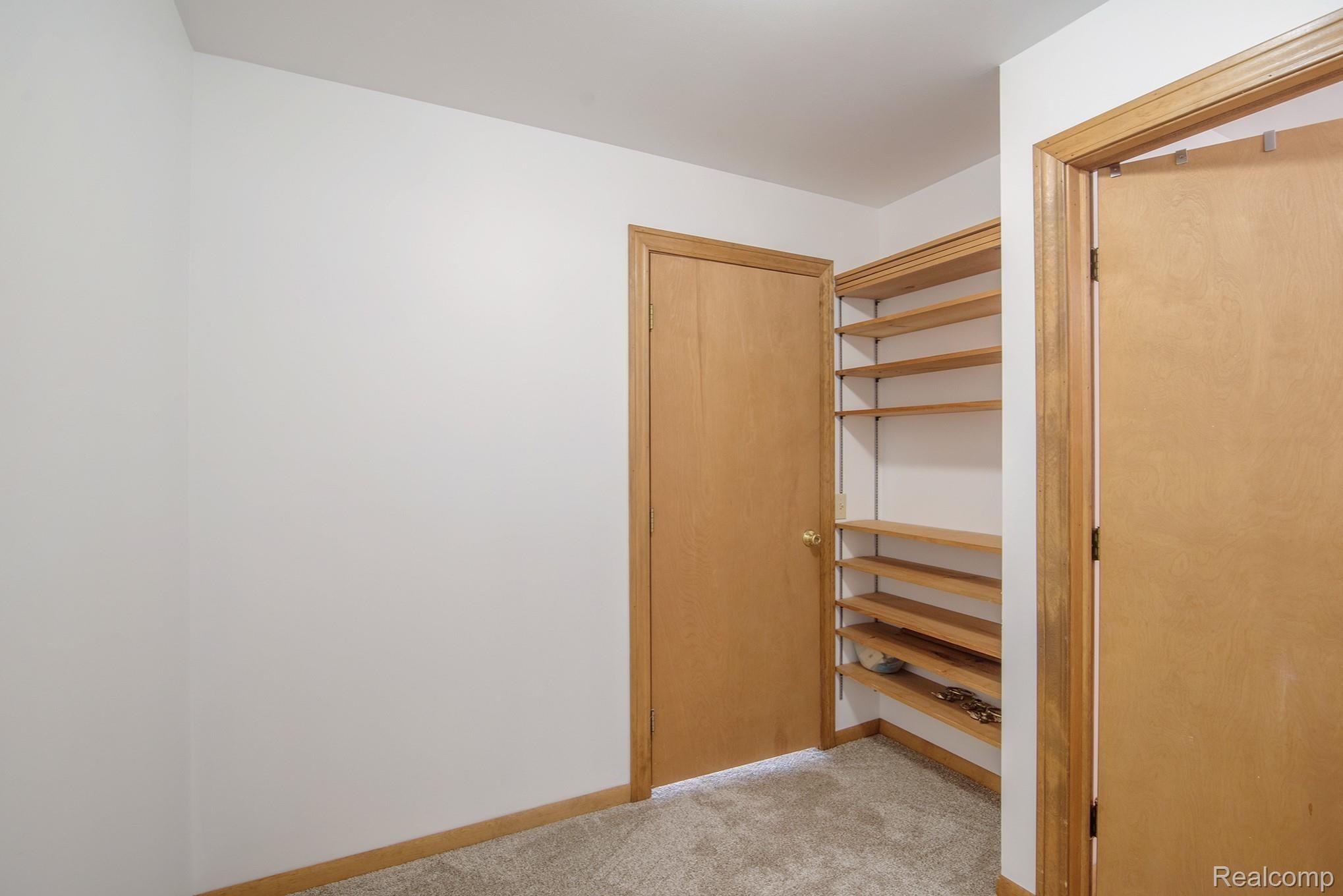 4250 North Nicholson Road Fowlerville, MI 48836 - Photo 15 of 48 Gigantic walk in closet in master bedroom