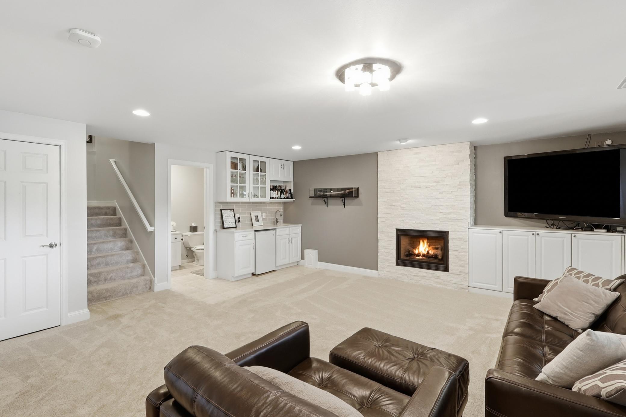 9247 Lake Riley Boulevard Chanhassen, MN 55317 - Photo 35 of 56