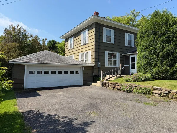 $140,000 | 10 York Street, Mars Hill, ME 04758