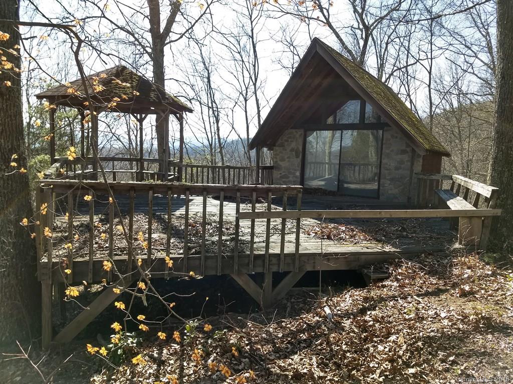 1048 Norman Road Clyde, NC 28721 - Photo 3 of 20