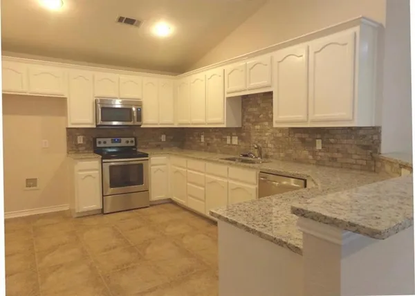 $2,200 | 11671 Cottontail Drive, Fort Worth, TX 76244