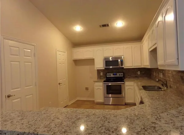 $2,200 | 11671 Cottontail Drive, Fort Worth, TX 76244