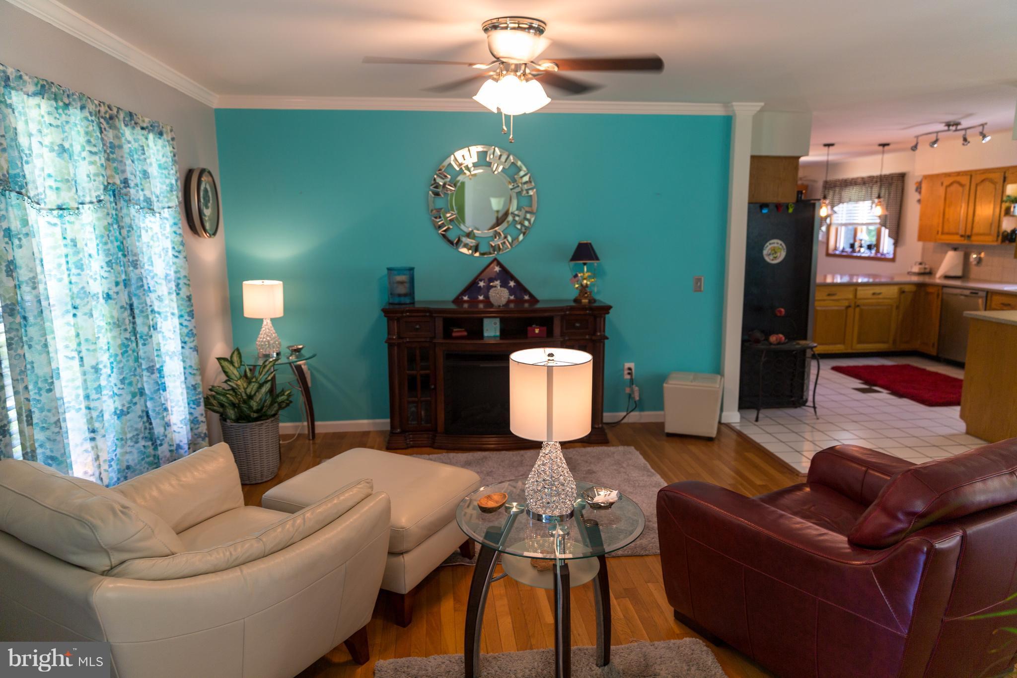 5990 Bell Creek Road Preston, MD 21655 - Photo 10 of 30 Living Room