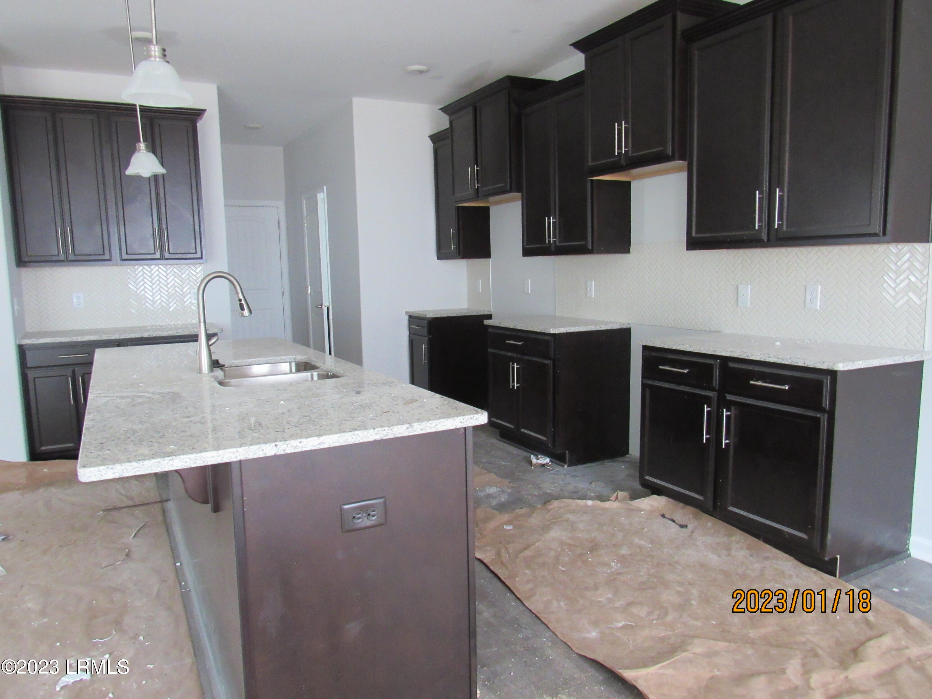 313 Sawmill Road Hardeeville, SC 29927 - Photo 5 of 6 Gorumet kitchen