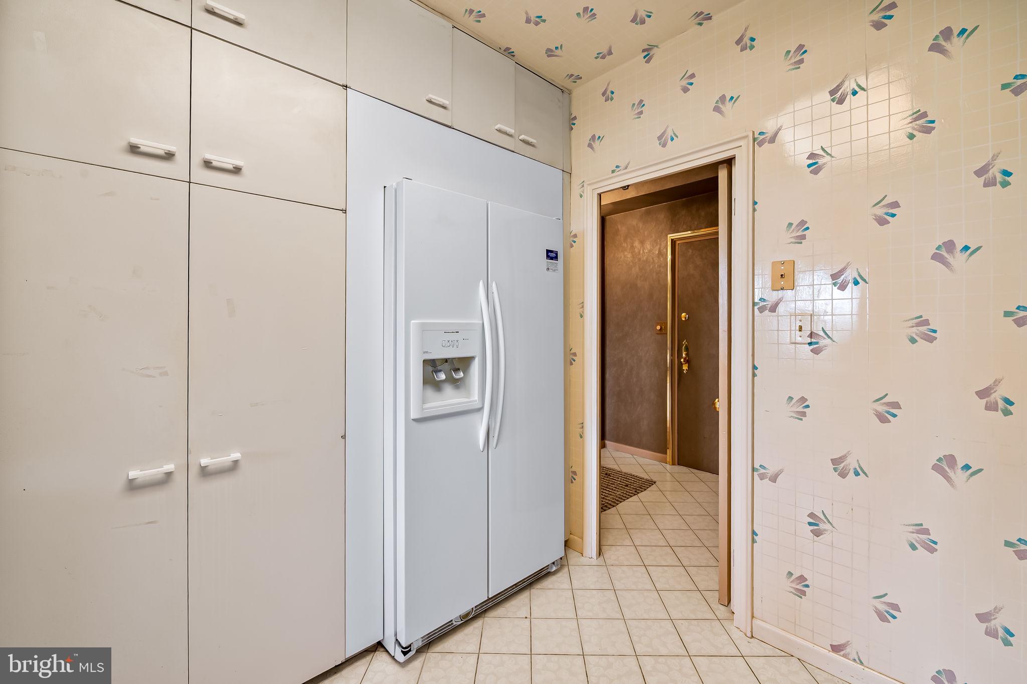 11 Slade Avenue, Unit 604 Baltimore, MD 21208 - Photo 18 of 36 a view of a bathroom