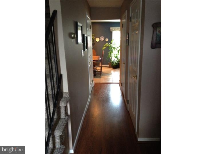 407 Bolton Road East Windsor, NJ 08520 - Photo 9 of 16 Gallery Image 9