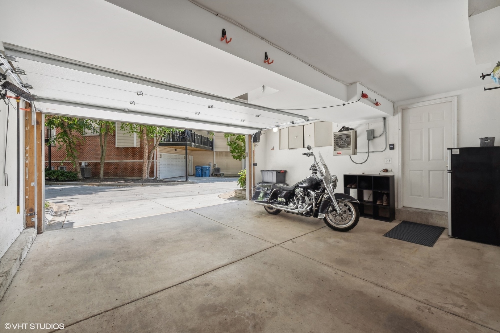 3834 North Milwaukee Avenue, Unit 11 Chicago, IL 60641 - Photo 39 of 46 a view of a garage with furniture