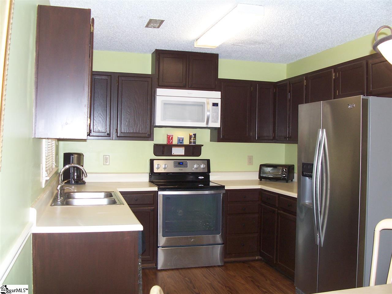 2 Roundleaf Court Simpsonville, SC 29680 - Photo 2 of 15 Gallery Image 2