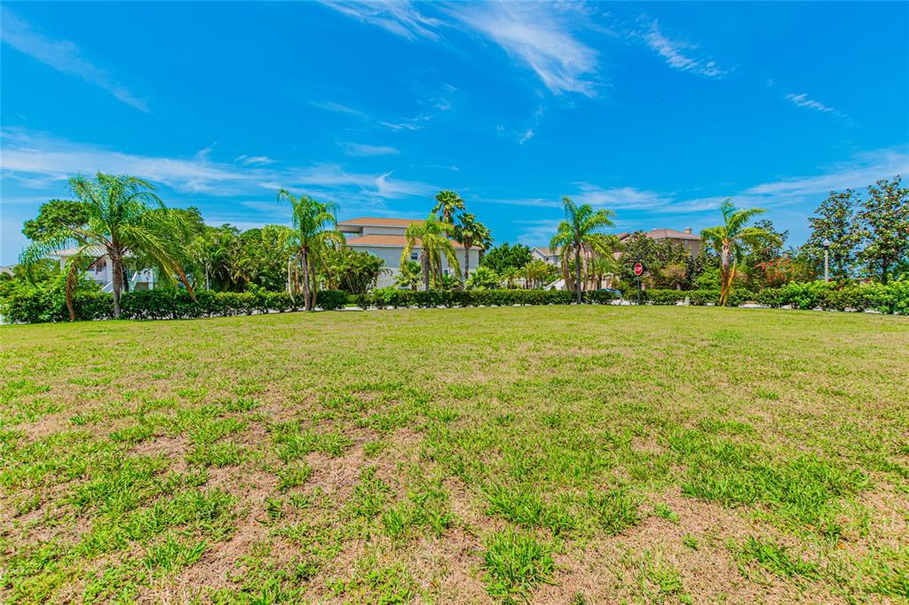 Ketch Court Tarpon Springs, FL 34689 - Photo 17 of 34