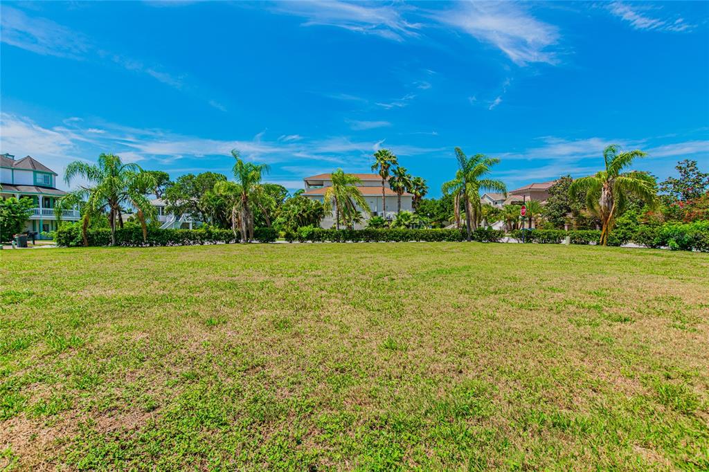 Ketch Court Tarpon Springs, FL 34689 - Photo 18 of 34