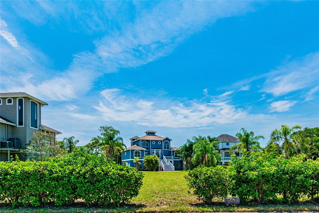 Ketch Court Tarpon Springs, FL 34689 - Photo 3 of 34