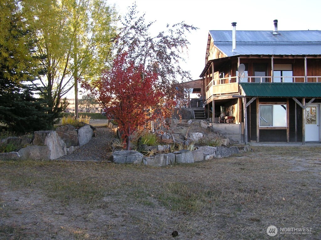 361 Rehmke Road Tonasket, WA 98855 - Photo 2 of 17 Gallery Image 2