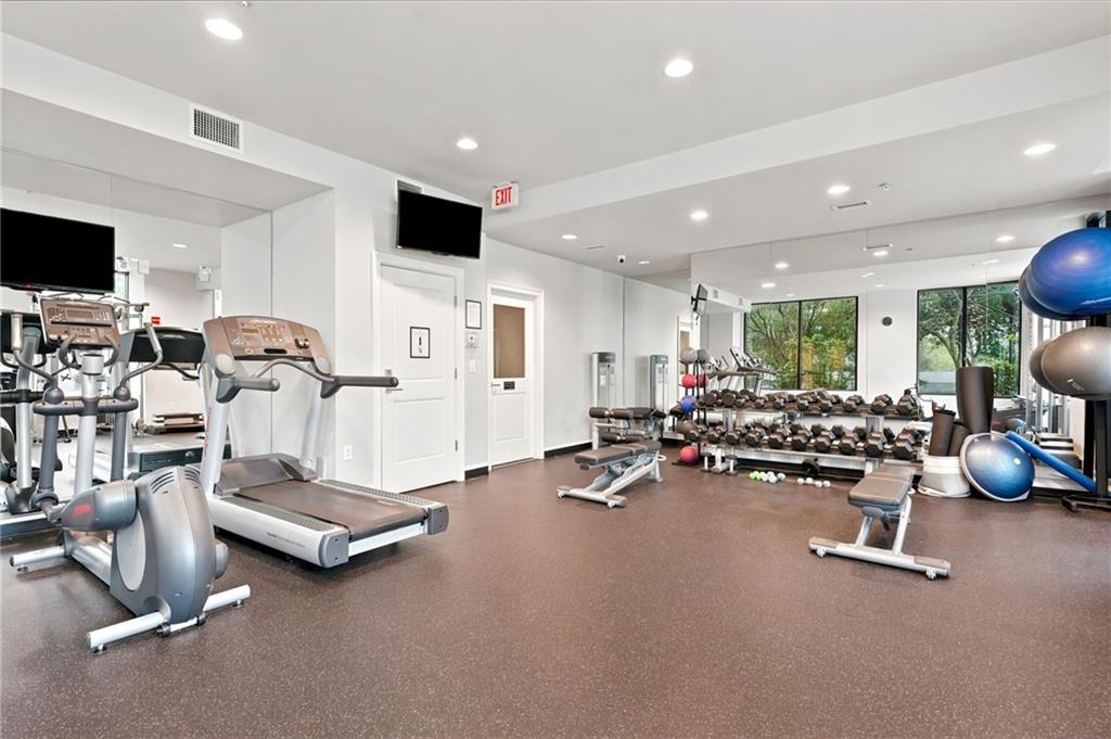 2828 Peachtree Road Northwest, Unit 801 Atlanta, GA 30305 - Photo 38 of 61