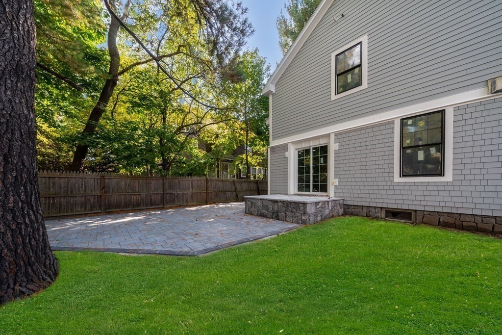 3 Maple Road Wellesley, MA 02481 - Photo 3 of 27