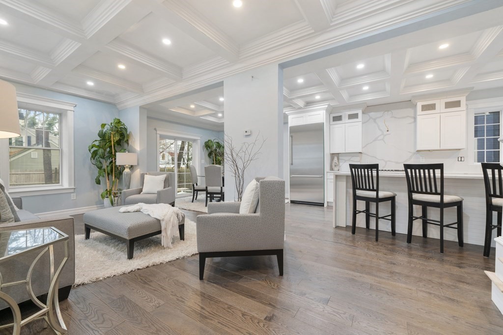 3 Maple Road Wellesley, MA 02481 - Photo 5 of 27